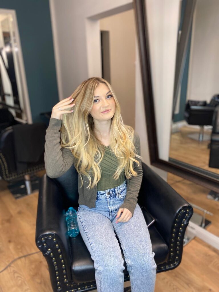 Blond luminos cu reflexii