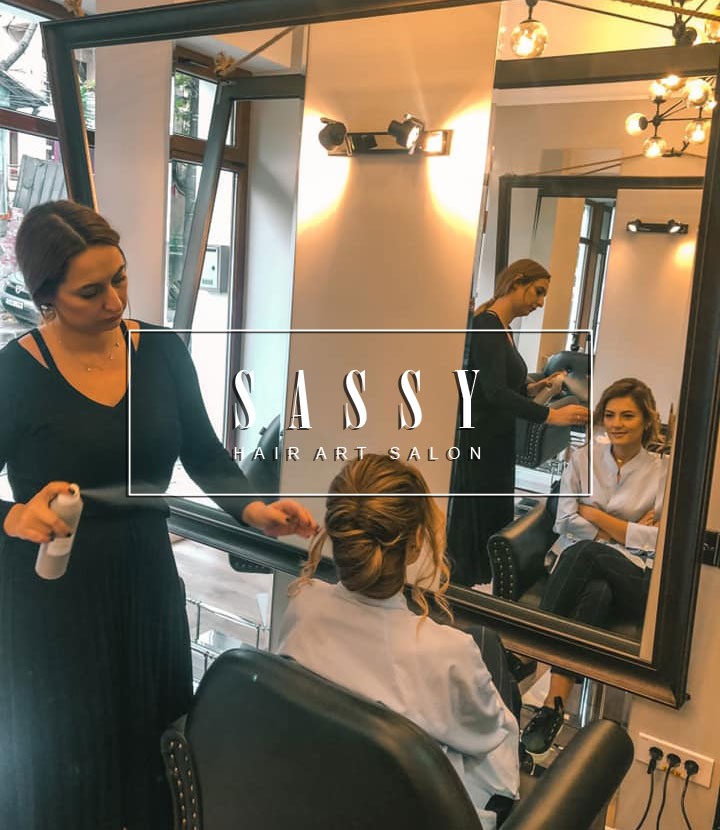 Imagine din salonul Sassy